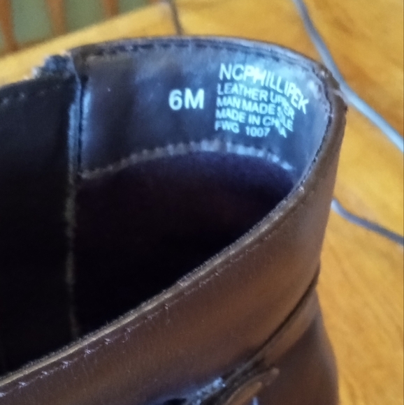 Nine & Co. Rich Brown Leather Booties - Picture 4 of 7